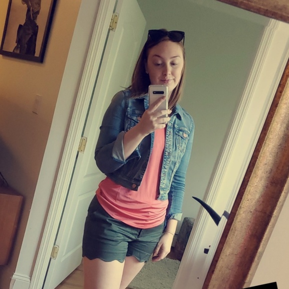 Meet your Posher, Kirsten - Picture 2 of 3